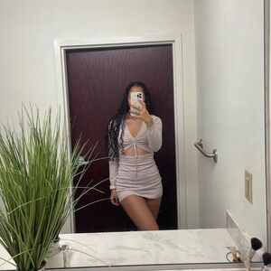 Le Lis Long Sleeve Dress